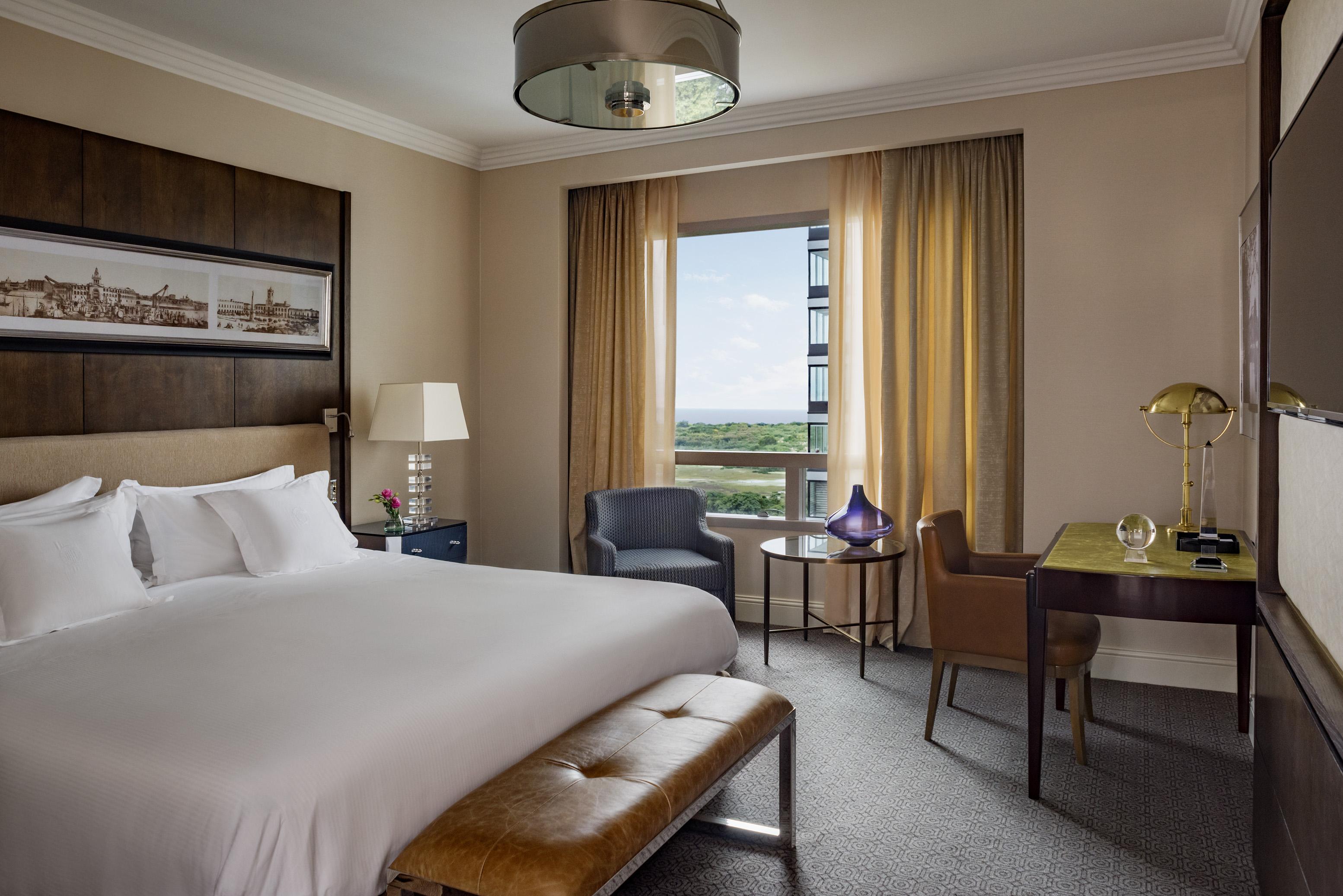 Alvear Icon Hotel Buenos Aires Exterior foto A guest room at the InterContinental Warsaw